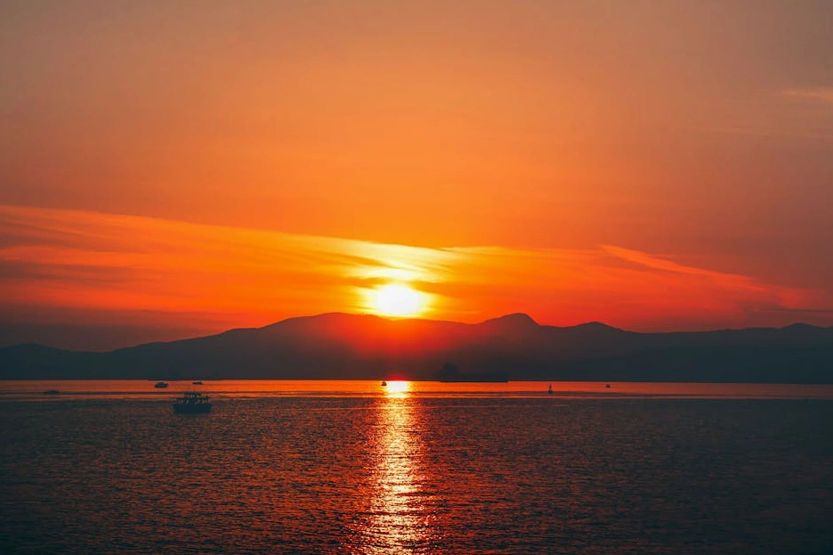 Ukázka analytického dashboardu na obrazovce notebooku